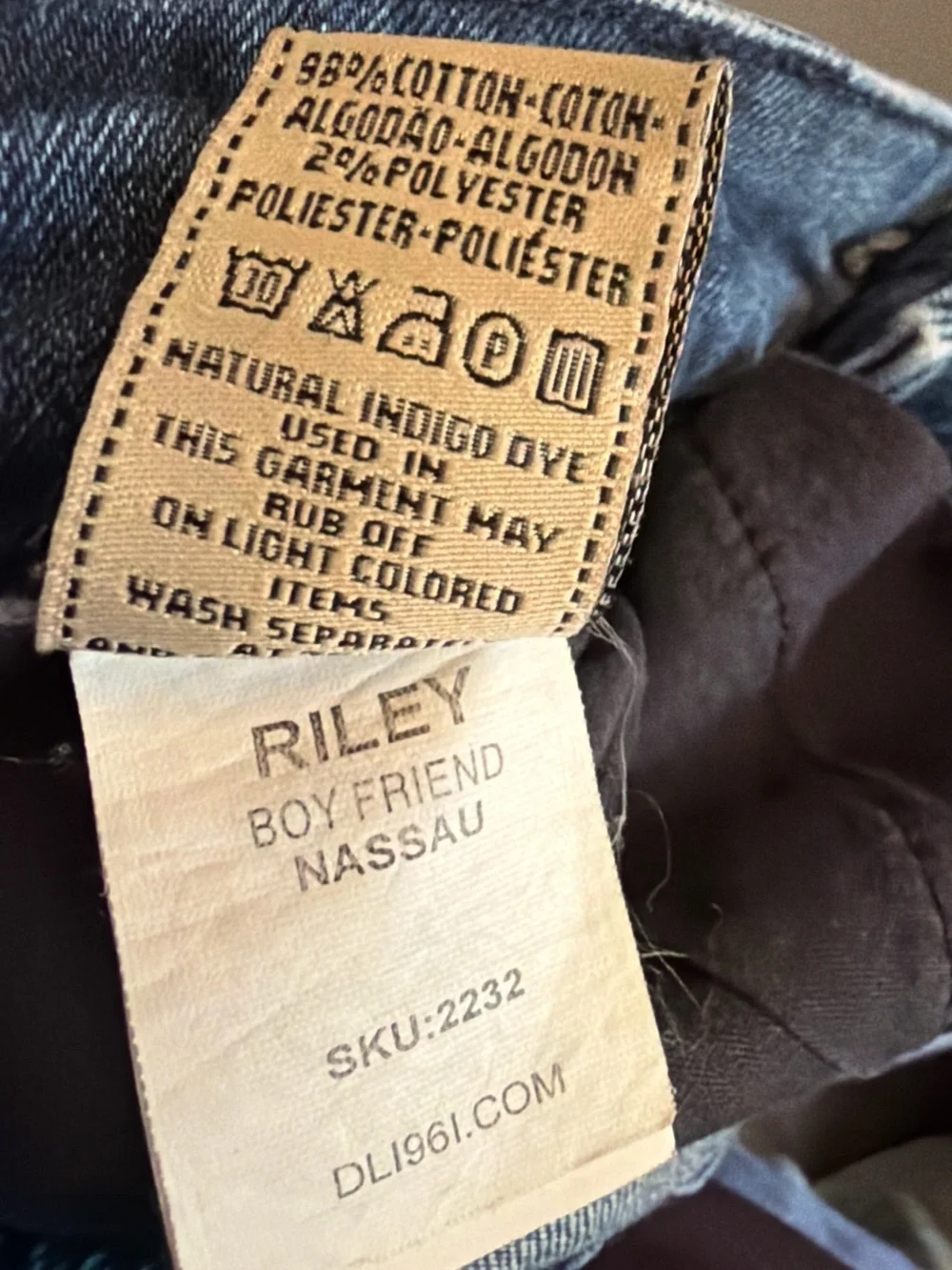 DL1961 Riley Boyfriend Jeans Nassau Wash Size 26 Premium Stretch Denim - Picture 6 of 10